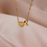 Verižica s črko in srčkom Heart zlate barve