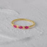 Golden ruby prstan